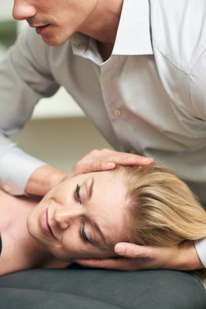 Vores osteopatiske behandlinger forbedrer din livskvalitet ved at reducere hyppigheden og sværhedsgraden af migræneanfald